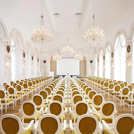Pentahotel Hotel